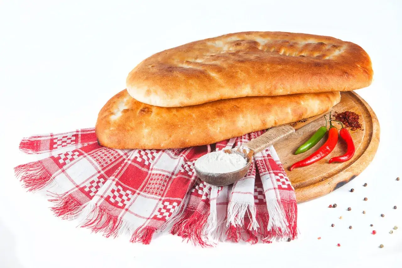 Zdjęcie Chleb gruziński z czym jeść? Najlepsze połączenia i przepisy