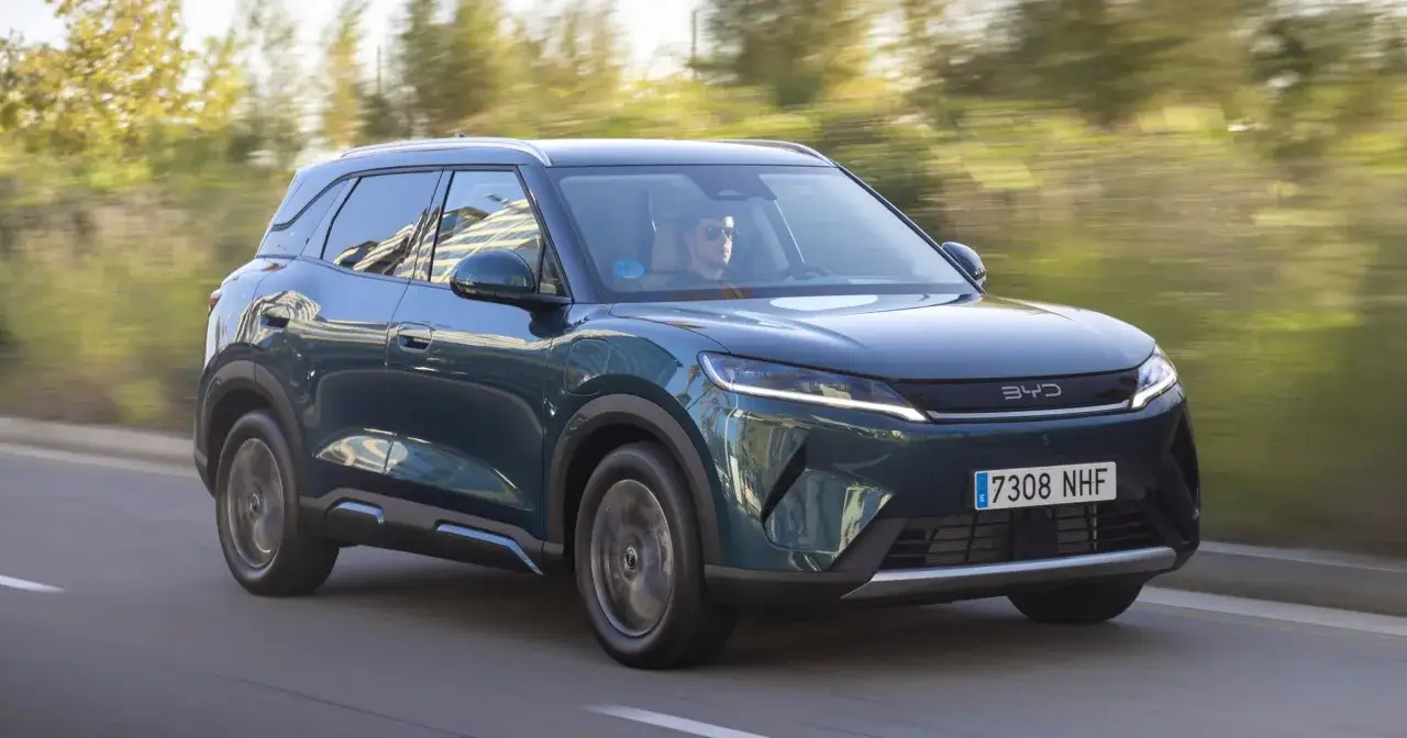 Samochód elektryczny na polskich drogach 2026