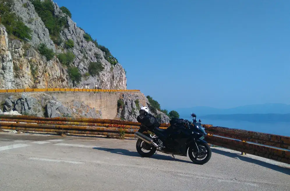 Zdjęcie Najpiękniejsze trasy motocyklowe w Chorwacji - odkryj niezapomniane widoki