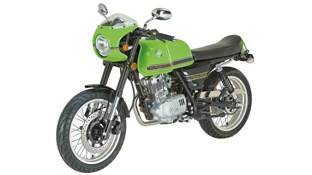 Zielony motocykl Kreidler Dice CR125. Firma Kreidler znana jest z produkcji motocykli.