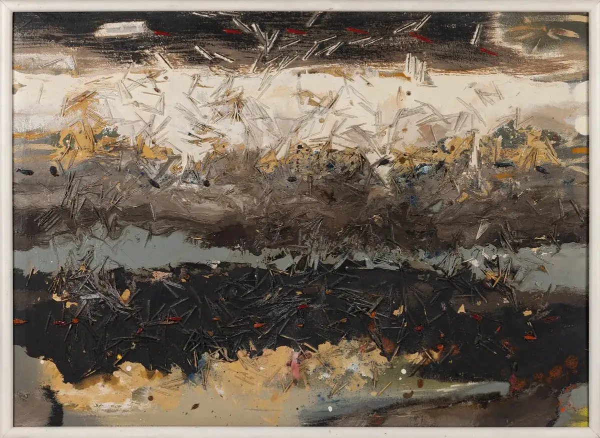 Abstrakcyjna kompozycja Piotra K. Kowalskiego z elementami przestrzennego kolażu, przypominająca krajobraz po burzy.