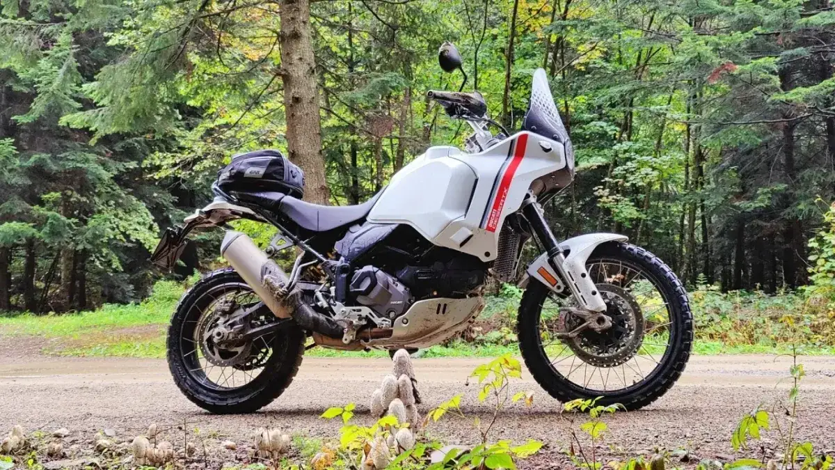 Zdjęcie Trasy motocyklowe w Wielkopolsce: odkryj najpiękniejsze szlaki