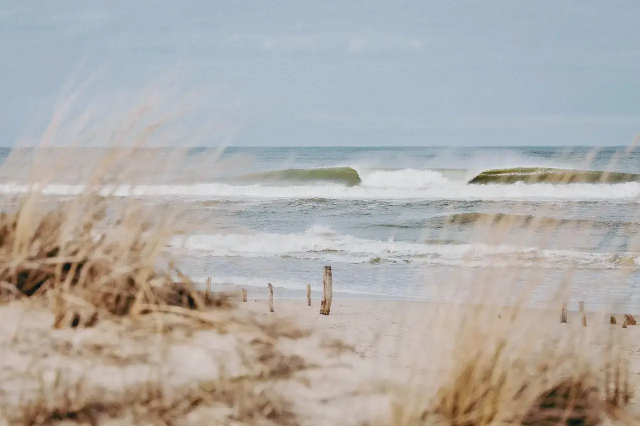 Storm watching Bałtyk bezpieczne miejsce