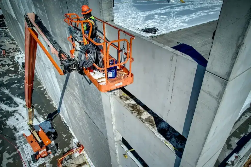betonowanie zimą, beton wodoszczelny, beton z włóknami