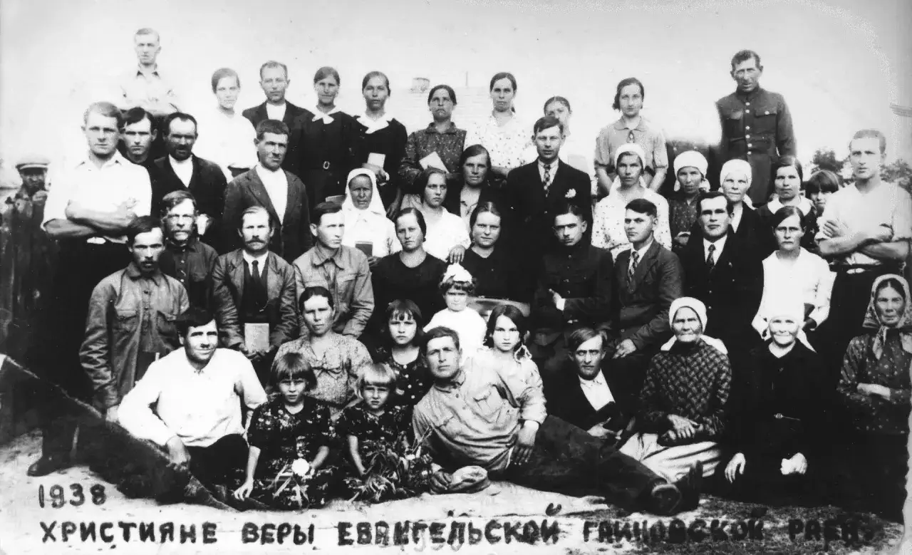 Zdjęcie Zielonoswiatkowcy jaka to wiara? Poznaj ich wierzenia i historię