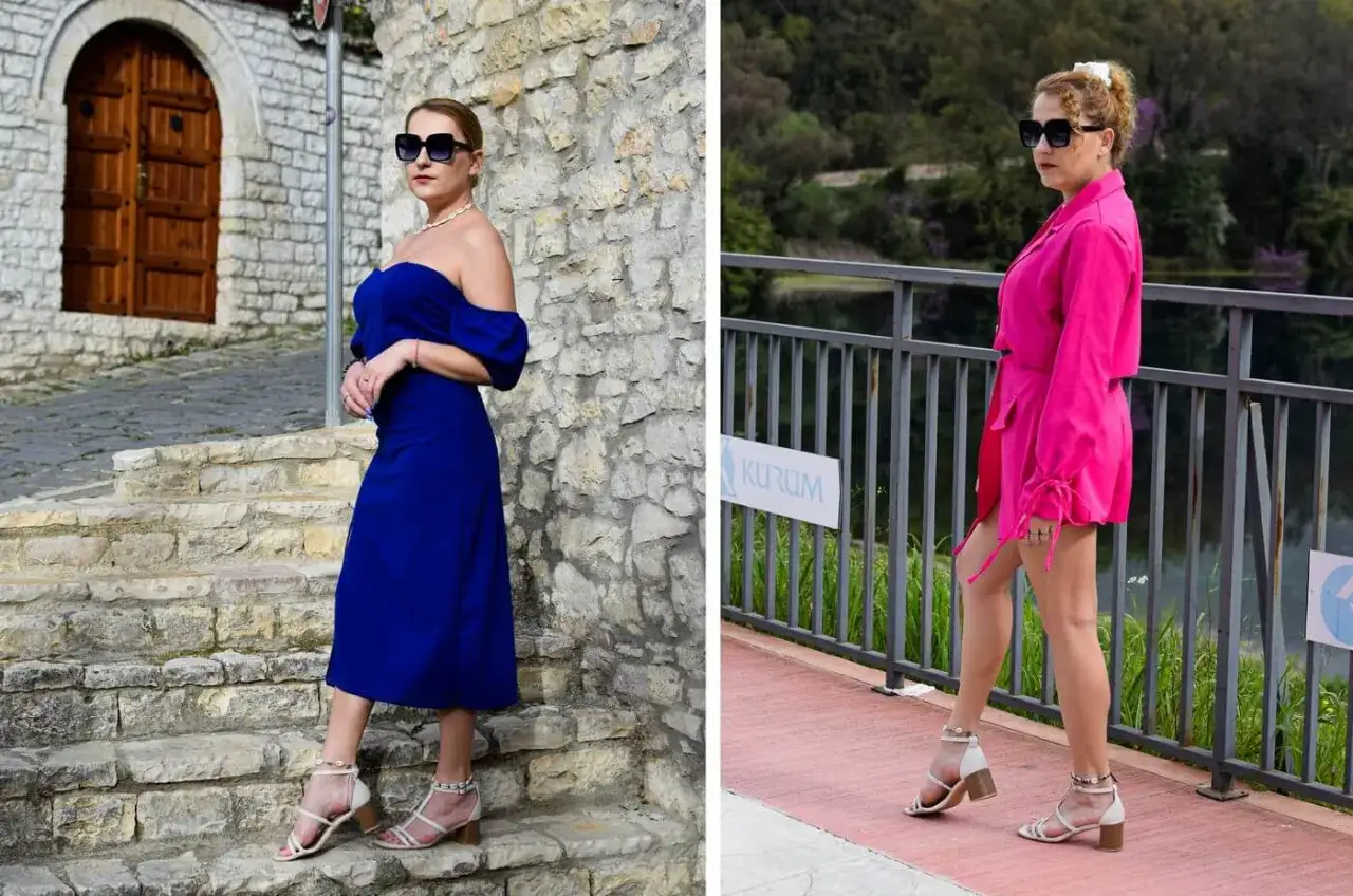 Kobieta w niebieskiej sukience hiszpance i r&oacute;żowym komplecie prezentuje, jakie buty do sukienki hiszpanki pasują idealnie.