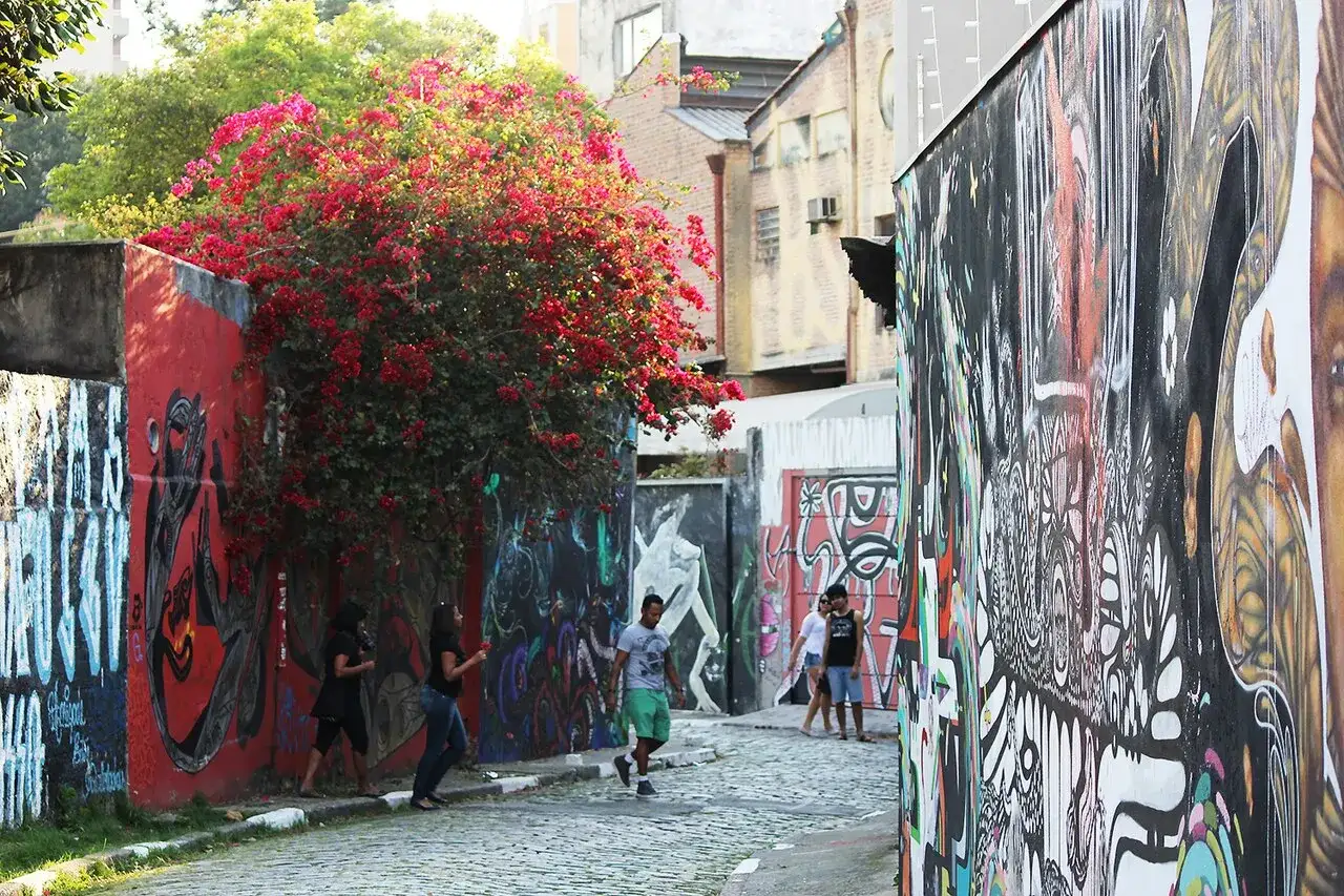 Beco do Batman graffiti street art