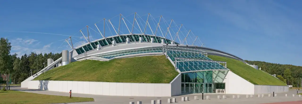 Polsat Plus Arena Gdynia z zewnątrz