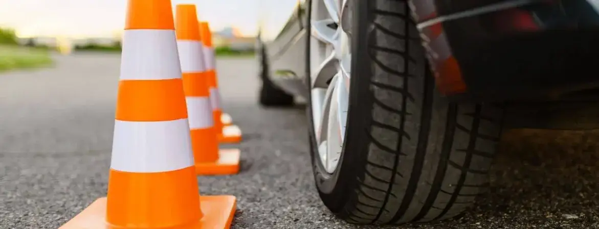 Zdjęcie Czy egzamin na prawo jazdy jest trudny? Oto co musisz wiedzieć