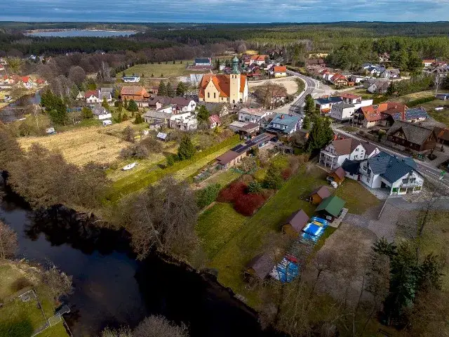 Zdjęcie Najlepsze atrakcje w Małych Swornegaciach, które musisz poznać