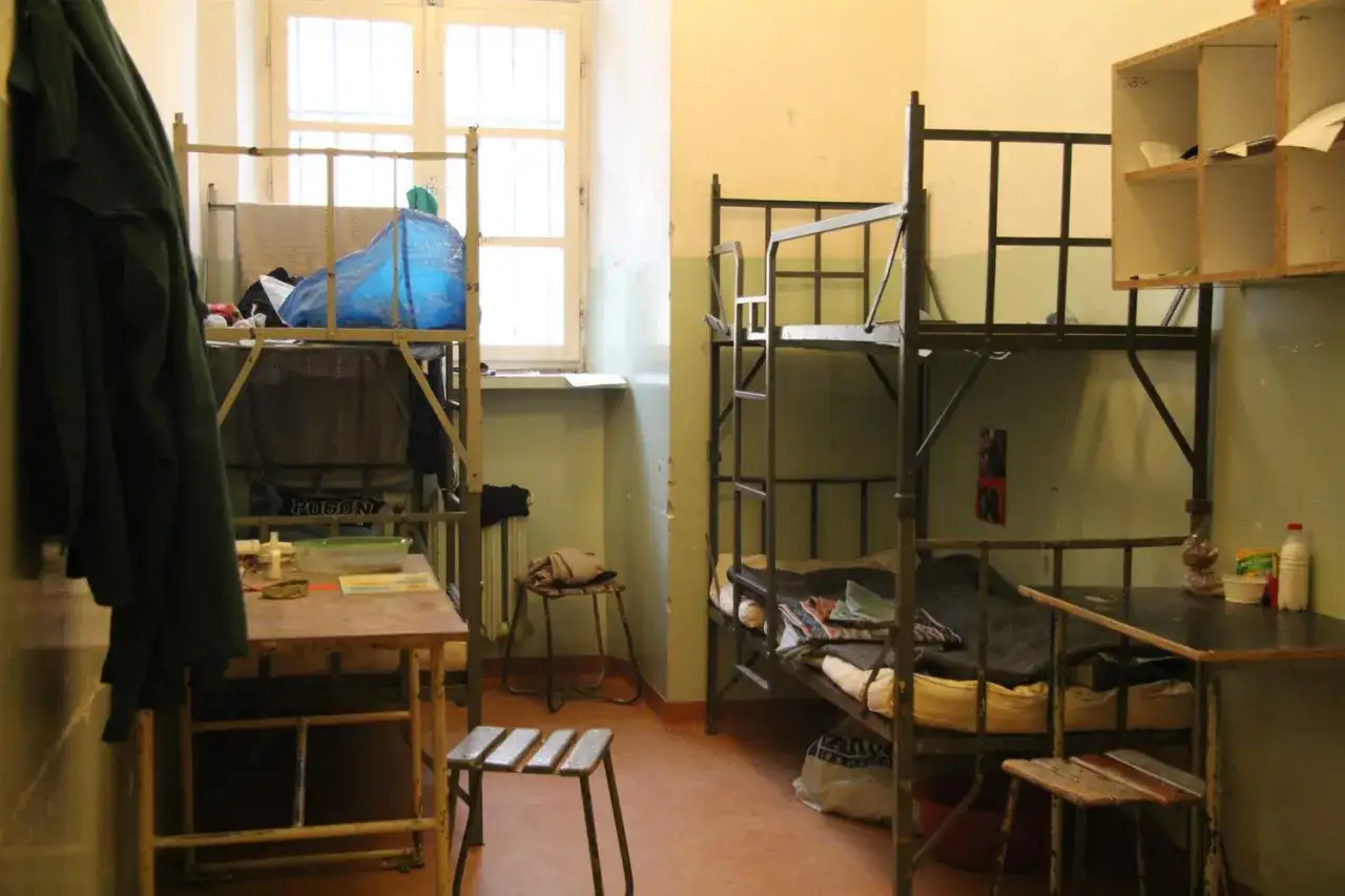 Zdjęcie Jak wygląda areszt w Szczecinie? Warunki, życie i codzienność osadzonych