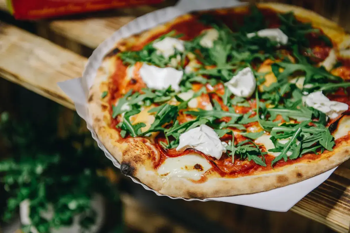 Zdjęcie Ile sera na pizzę? Odpowiednia ilość dla idealnego smaku