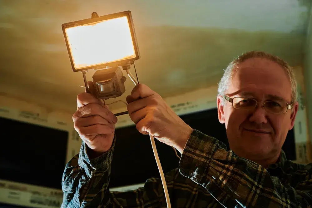 Zdjęcie Jaki halogen do malowania wybierać, by uniknąć zniekształceń kolorów?