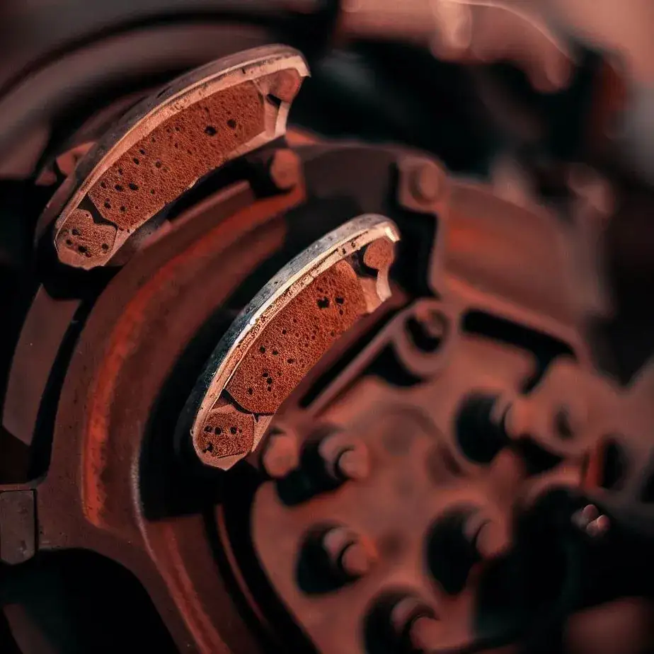 Zdjęcie Jakie klocki hamulcowe do roweru v brake – uniknij błędów przy wyborze