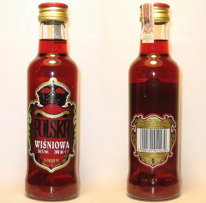 Zdjęcie Najlepsze drinki z wódką wiśniową, które musisz spróbować teraz