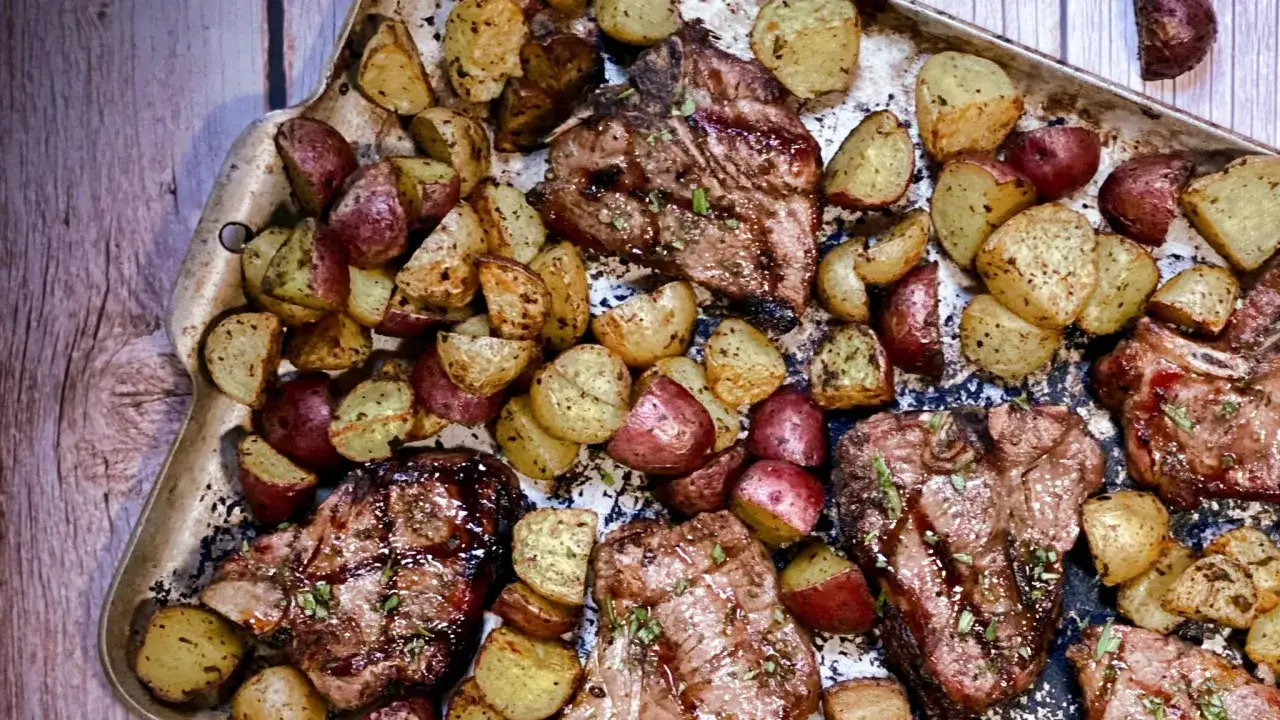 Zdjęcie Perfekcyjne kotlety jagnięce z grilla – sekrety smaku i aromatu