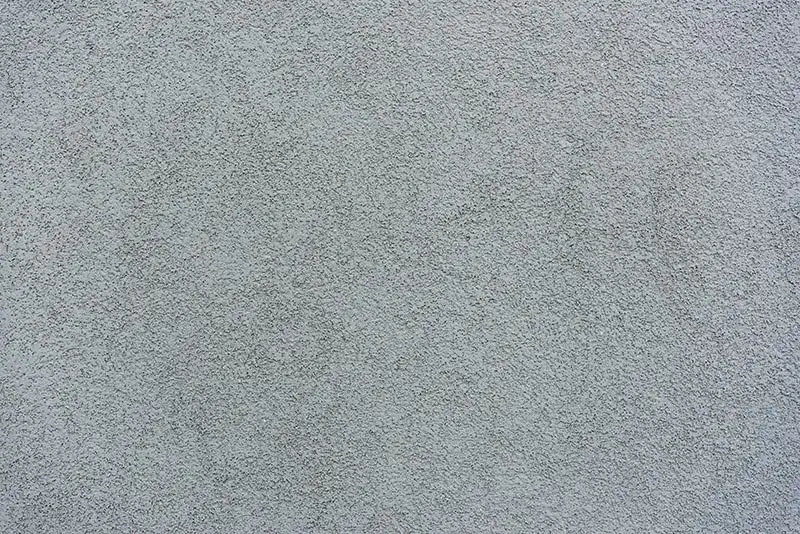 r&oacute;żne rodzaje tynk&oacute;w cementowo-wapiennych