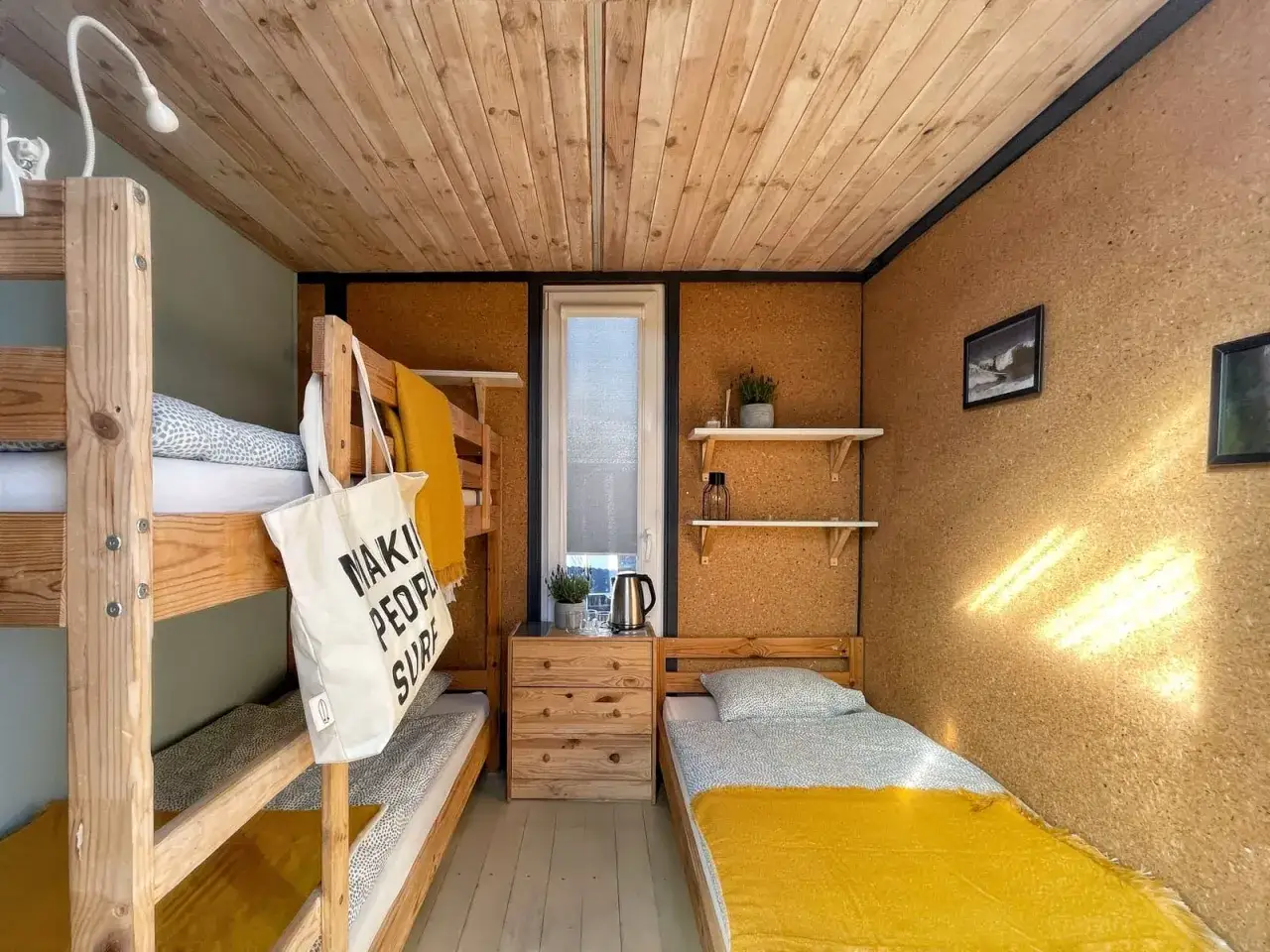 alternatywne noclegi agroturystyka hostel couchsurfing