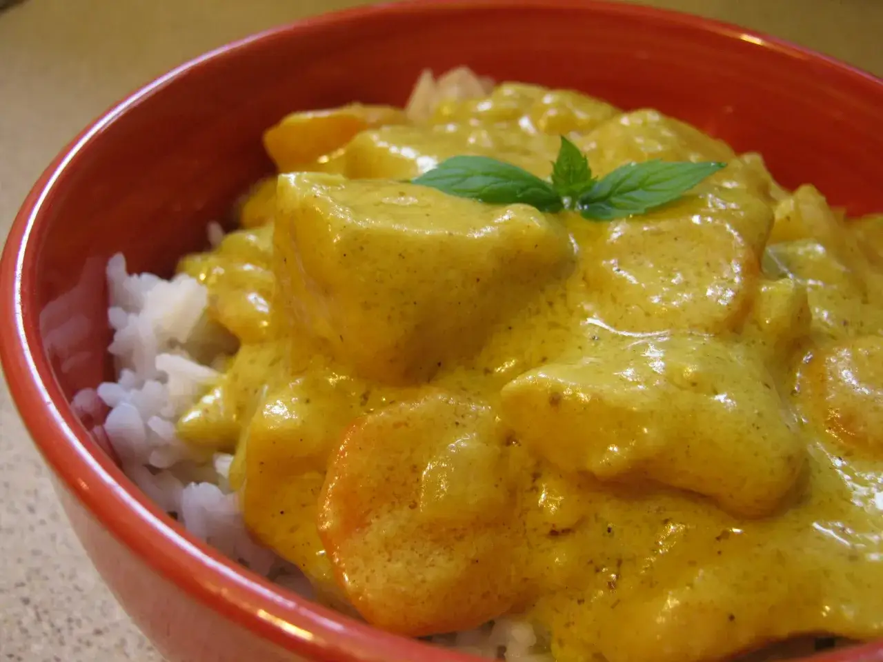 domowy sos curry z mleczkiem kokosowym