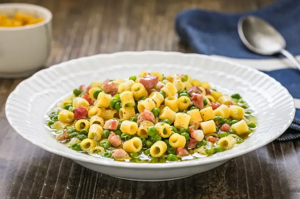 pasta e piselli alla napoletana