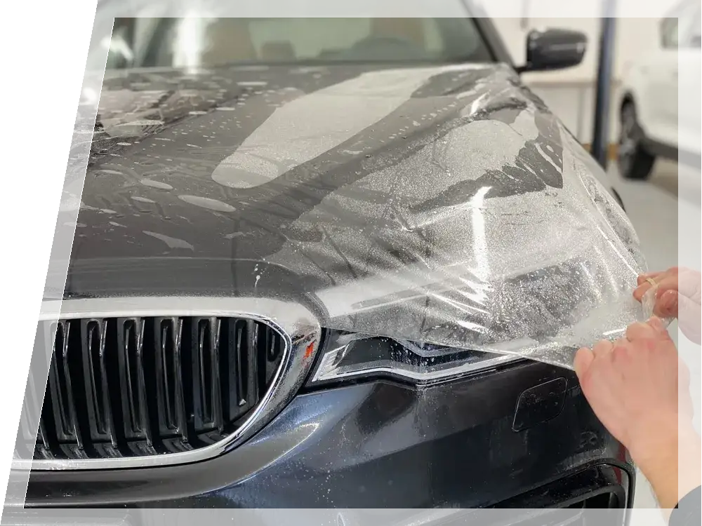 folia ochronna PPF na samochodzie