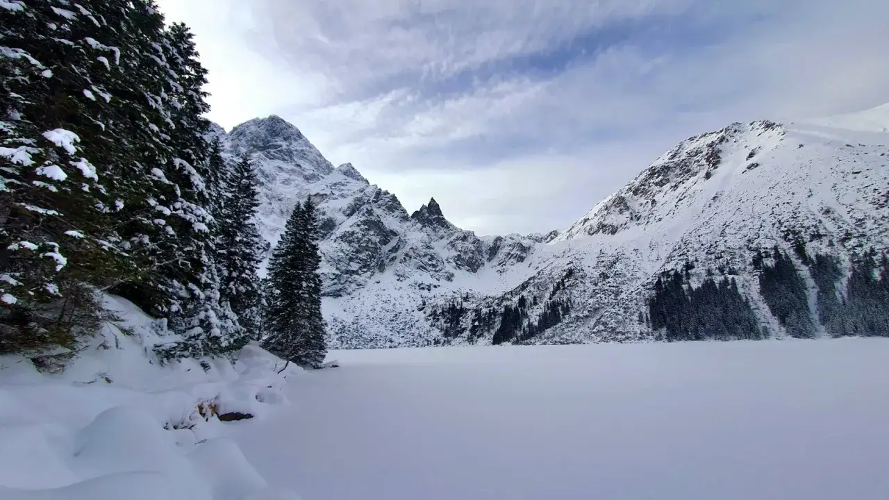Zdjęcie Morskie Oko szlak ile km? Poznaj długość trasy i trudności szlaku