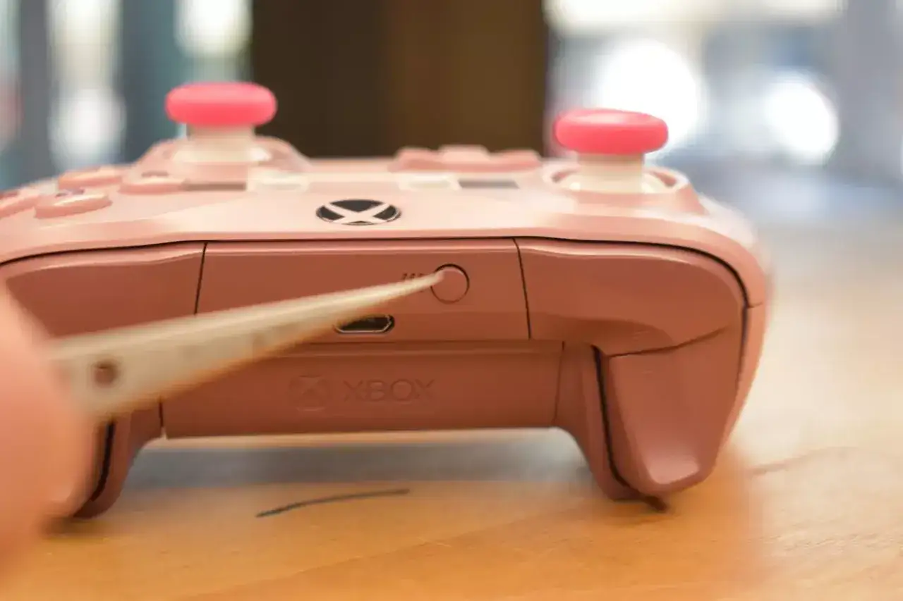 Zdjęcie Jak podłączyć pada od Xbox do komputera - proste metody i porady