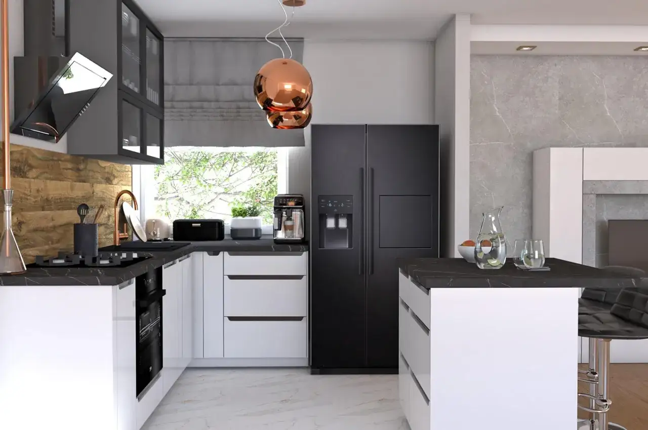 Nowoczesna kuchnia z czarnym blatem i białymi frontami. Drewnopodobna ściana nad płytą i miedziane dodatki. Zastanawiasz się, dlaczego warto szukać alternatyw dla tradycyjnej glazury?