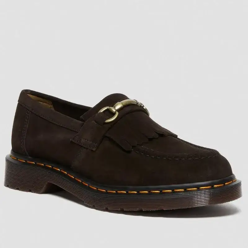 Zdjęcie Dr. Martens: Gu&iacute;a definitiva para un estilo aut&eacute;ntico y duradero