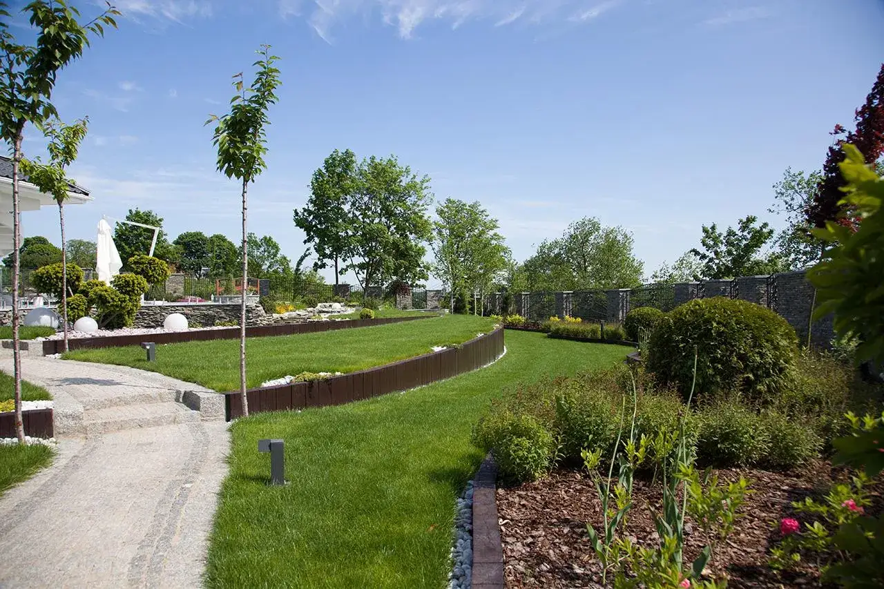 Zdjęcie Ile bierze geodeta za wytyczenie działki? Zobacz, co wpływa na koszt