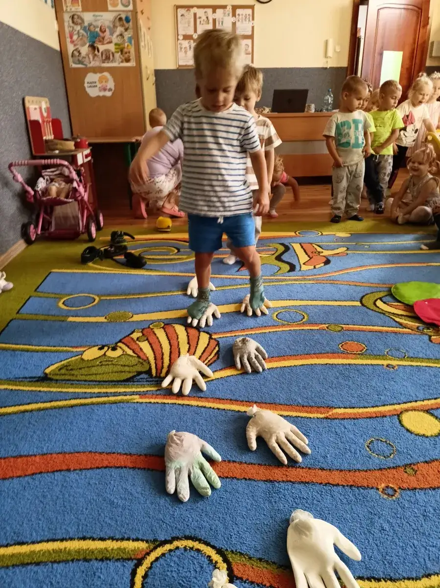 Zdjęcie Zabawy sensoryczne: 7 kluczowych celów dla rozwoju dziecka