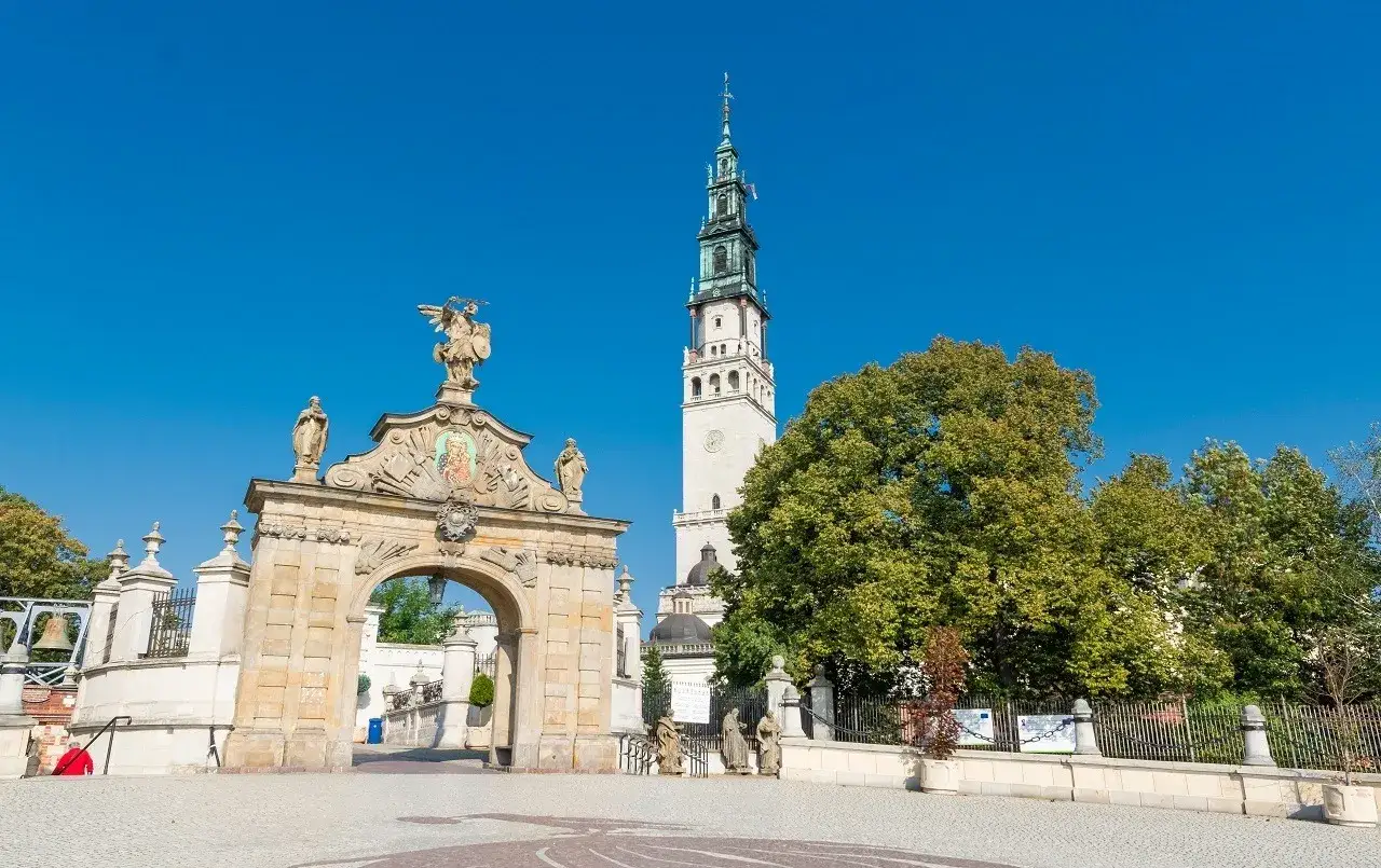 Zdjęcie Gdzie jest Jasna Góra? Odkryj jej lokalizację i znaczenie w Częstochowie