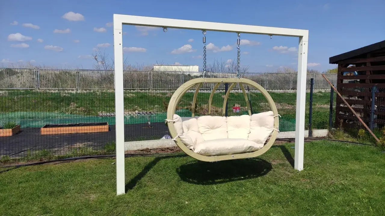 Zdjęcie Jak zamontować huśtawkę bocianie gniazdo i uniknąć błędów w instalacji