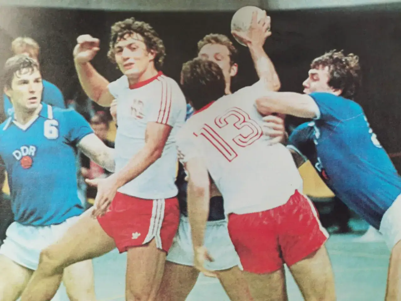 Piłkarze ręczni w akcji. Czy to oni wygrali mistrzostwa świata w piłce ręcznej?