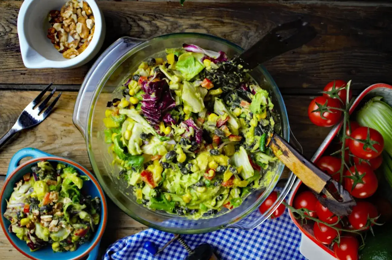 sos z awokado do sałatki