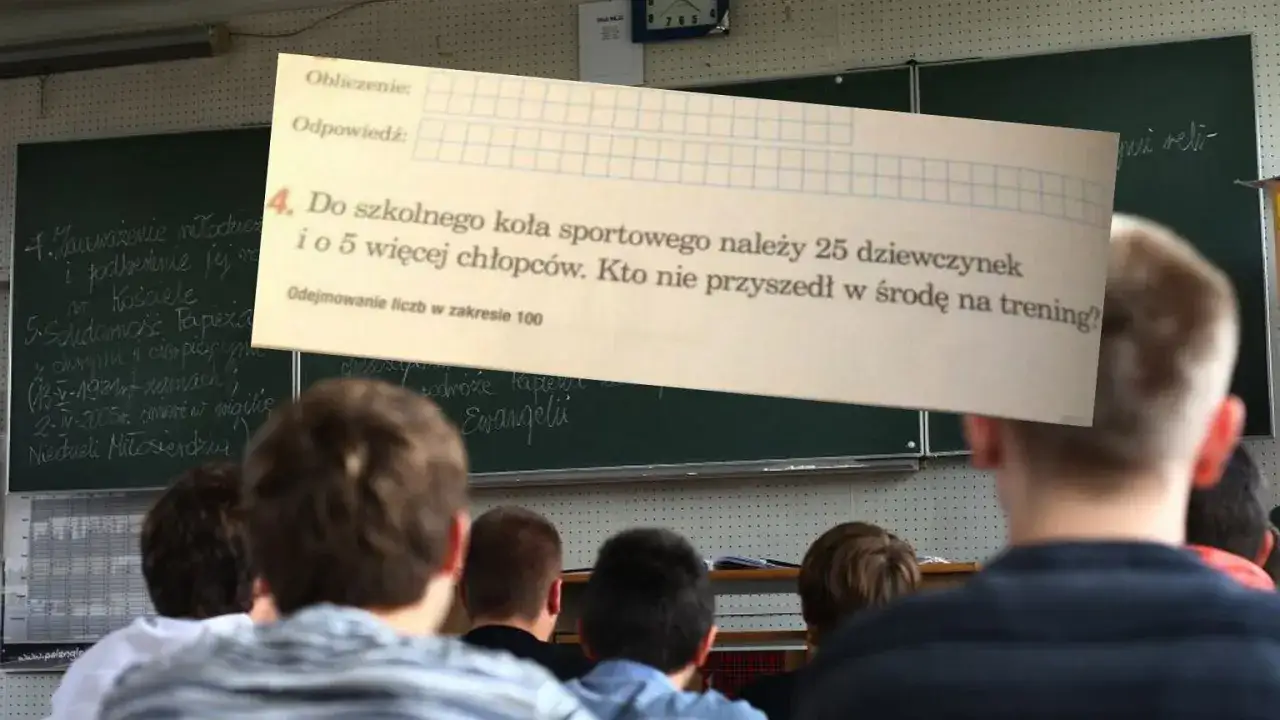 Uczeń rozwiązujący zadanie matematyczne z uśmiechem