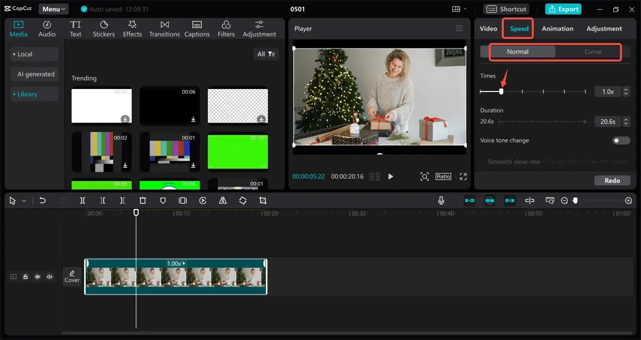 W CapCut możesz przyspieszyć film, wybierając zakładkę 