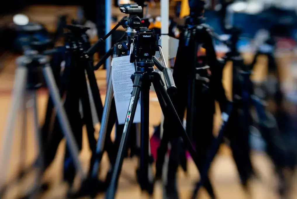 r&oacute;żne parametry statywu fotografia