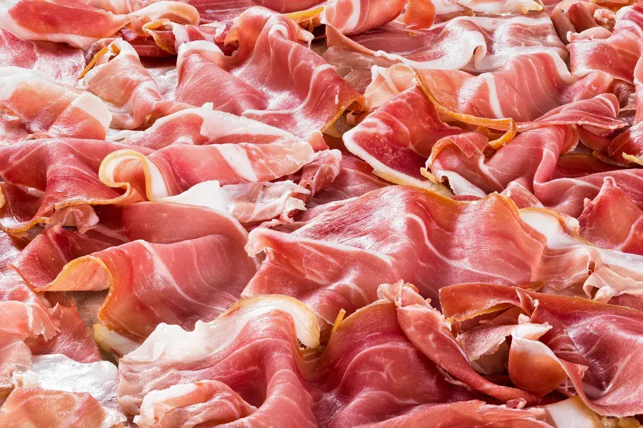 włoskie szynki do pizzy prosciutto cotto crudo pancetta guanciale
