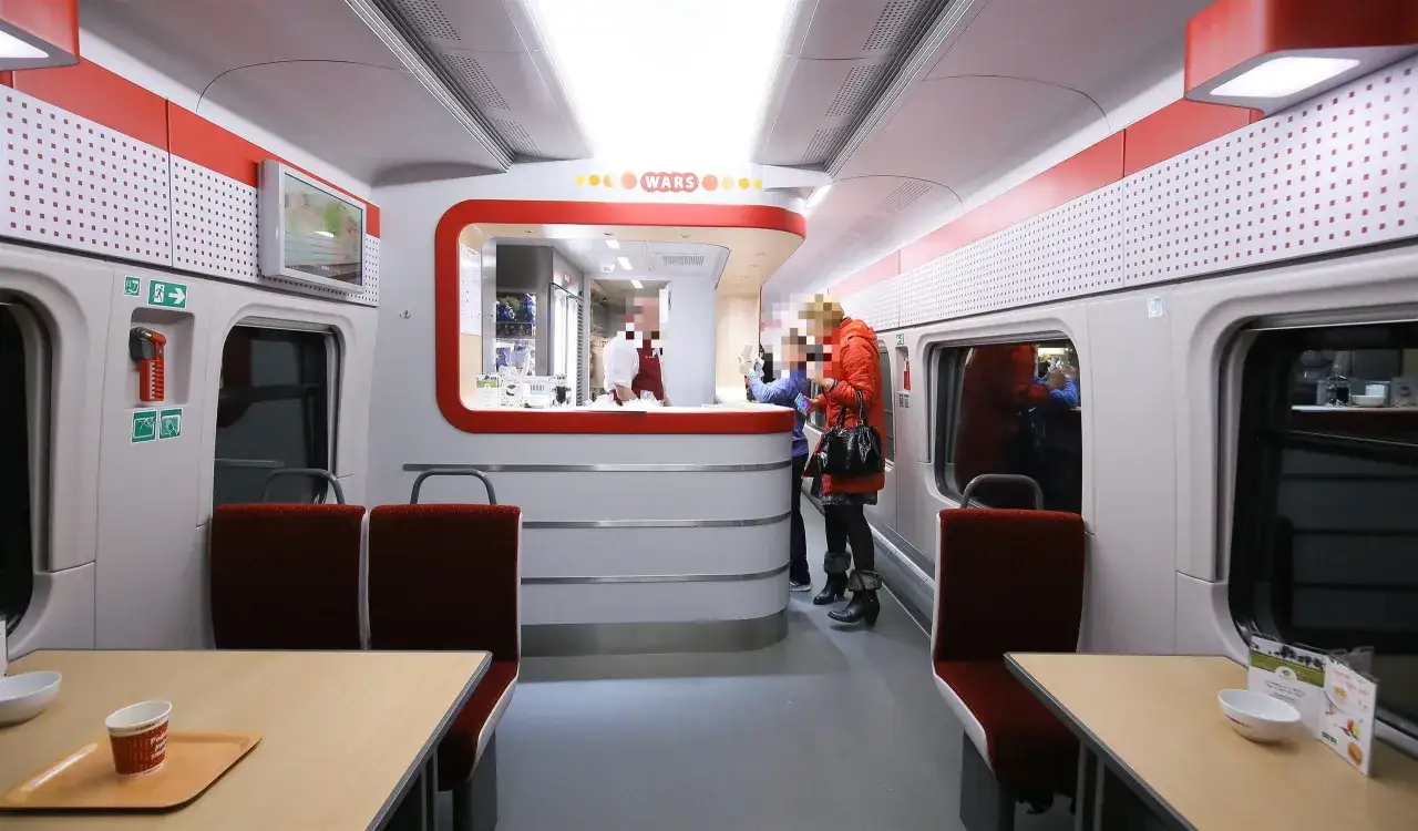 Udogodnienia w pociągach PKP Intercity WARS strefa ciszy