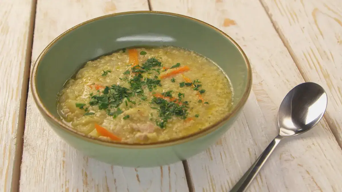 krupnik z kaszą jaglaną owsianą gryczaną