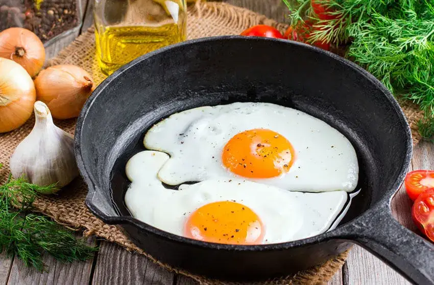 tabela kaloryczności jajek, jajko sadzone bez tłuszczu