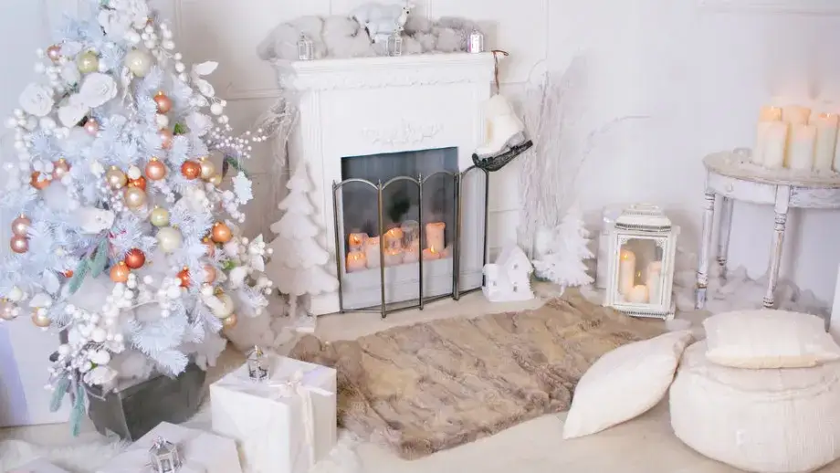 Zdjęcie Jakie ozdoby wybrać do białej choinki, aby zachwycała?