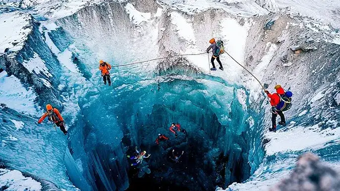 Kolejki na Mount Everest strefa śmierci