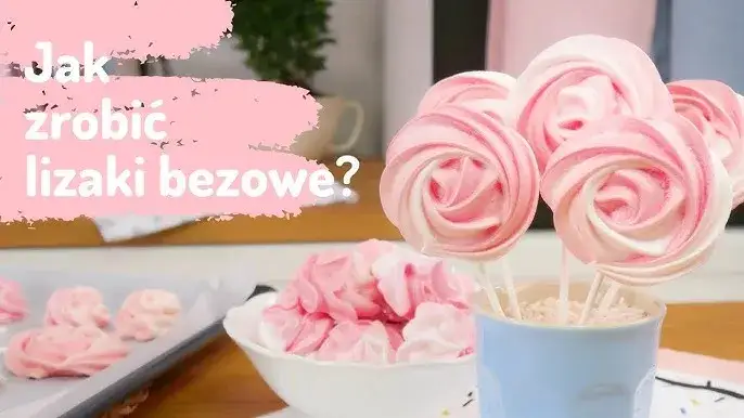 kolorowe lizaki bezowe i rozetki na torcie