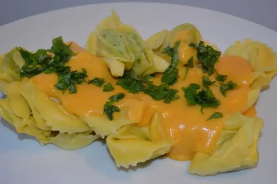 składniki na farsz serowy do tortellini