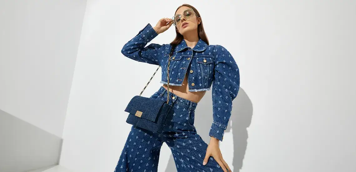 Stylizacje jeans total look r&oacute;żne odcienie denimu