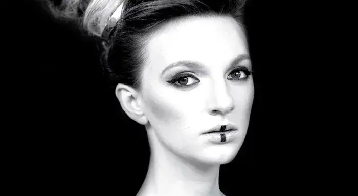 Zdjęcie Sarsa Naucz Mnie tekst - Analiza słów i głębokich emocji piosenki