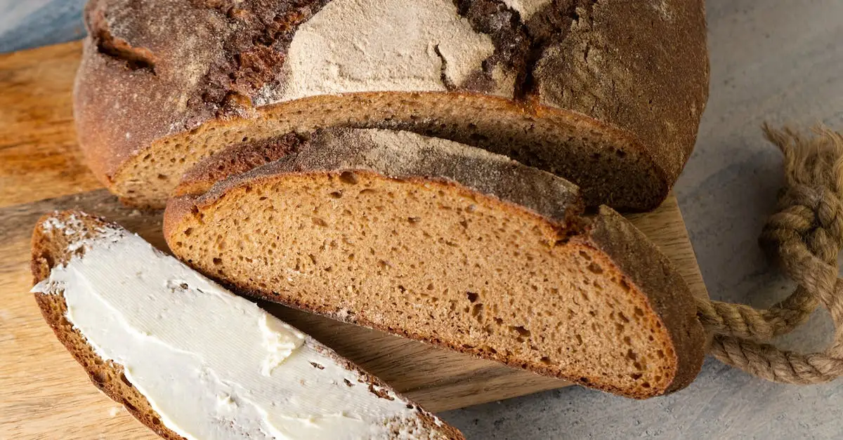  Ile kalorii ma kromka chleba z masłem? Sprawdź kaloryczność