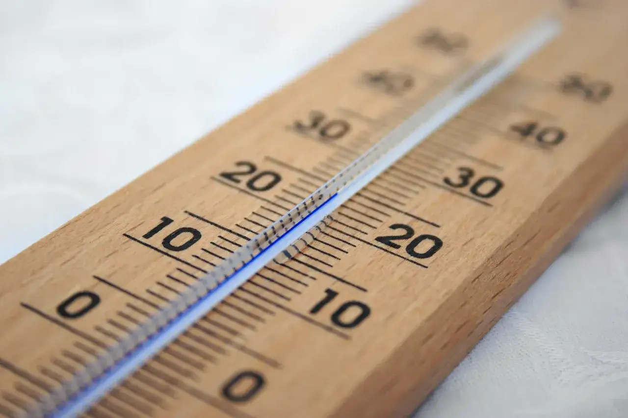 Minimalna temperatura w mieszkaniu termometr